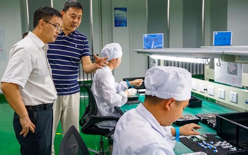 Guangxi Railway Investment Group leaders visited the company to guide the work